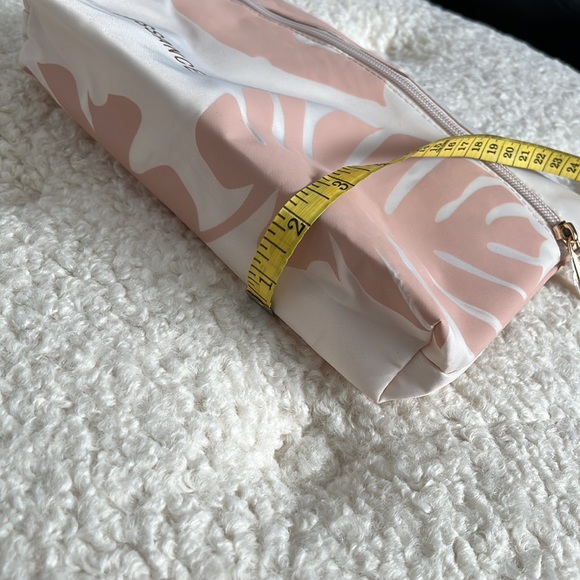 Biossance pink zippered travel cosmetic pouch with mirror in rose gold case new - Picture 7 of 8